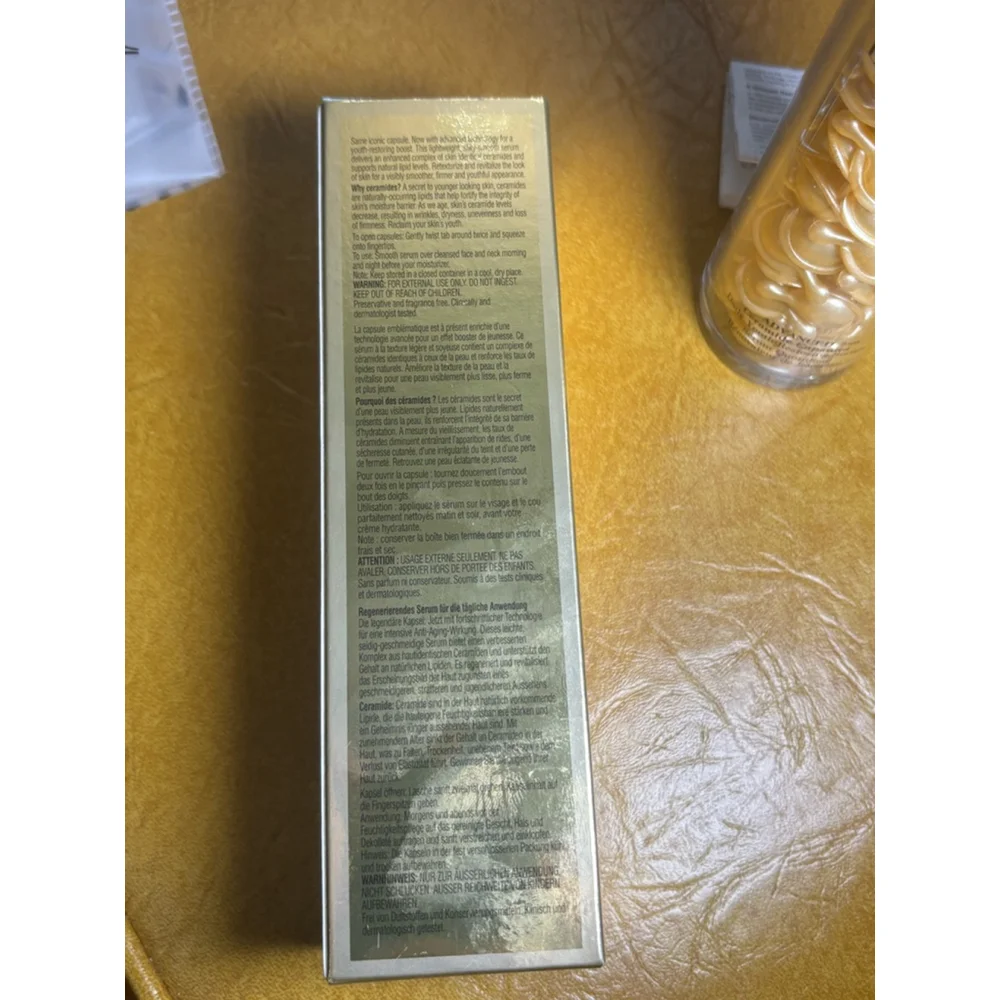 Elizabeth Arden Advanced Ceramide Capsules Daily Youth Restoring Serum - Picture 3 of 3